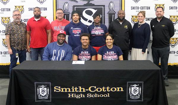  Kyren Staten signing ceremony